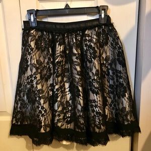 Satin lined laced skirt